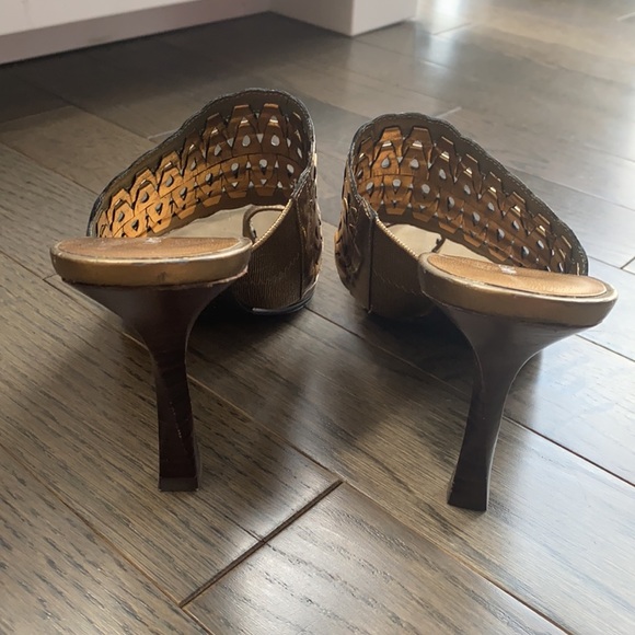 Nine West Gold/Bronze Heel Slide Sandal - Picture 3 of 9